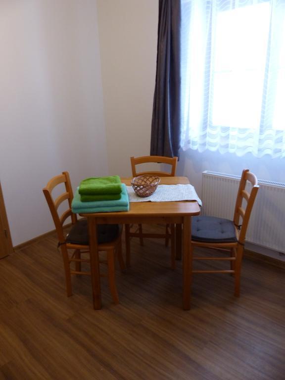 Haus Tolstejn Apartman Jiřetín pod Jedlovou Kültér fotó