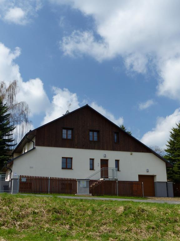 Haus Tolstejn Apartman Jiřetín pod Jedlovou Kültér fotó