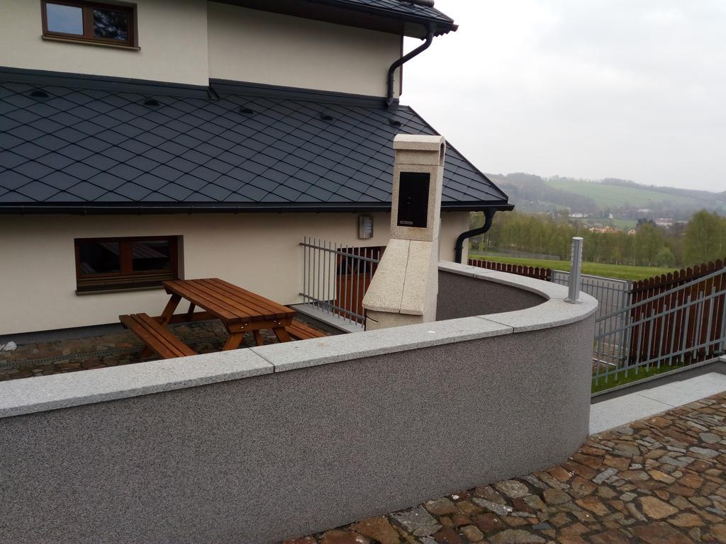 Haus Tolstejn Apartman Jiřetín pod Jedlovou Kültér fotó